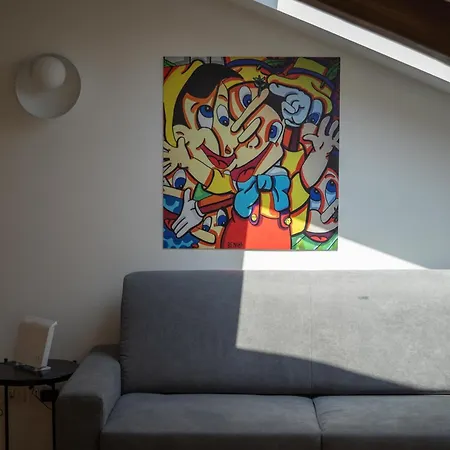 Apartment Napolidays Mansarda Garibaldi By Dimorra