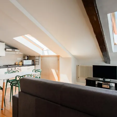 Napolidays Mansarda Garibaldi By Dimorra Naples