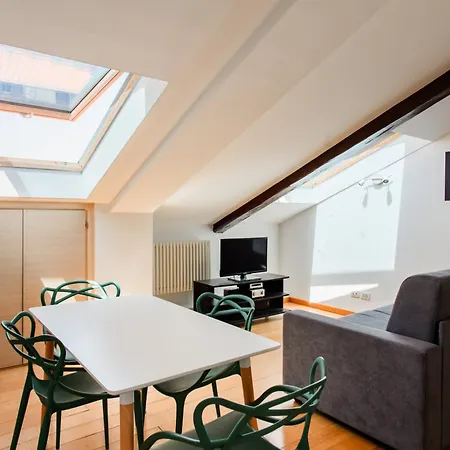 Appartement Napolidays Mansarda Garibaldi By Dimorra *